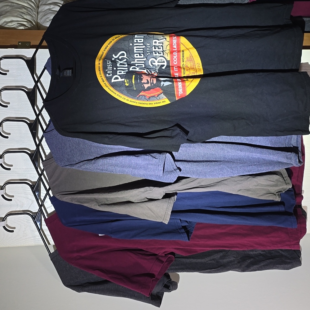 (6) Men's 2X graphic tshirts